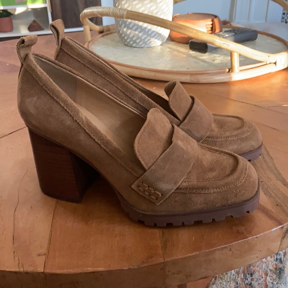 Crown Vintage Brown Suede Loafer Heel